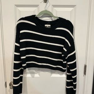 La Hearts sweater size small